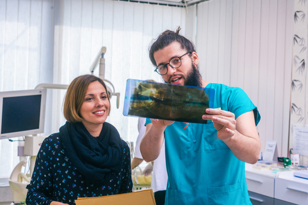 What To Expect From A Root Canal By An Emergency Dentist